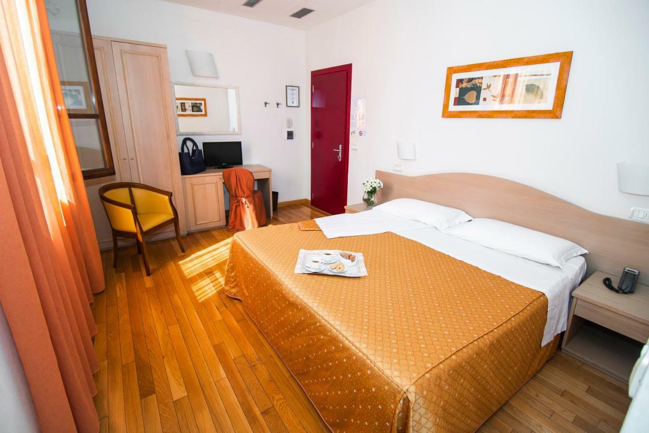 Hotel La Colonna Siena Dış mekan fotoğraf